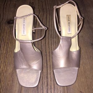Ann Marino Metallic Heel - Size 7M